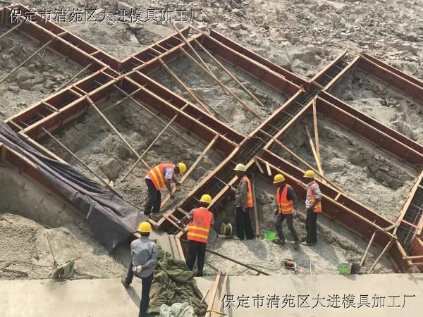 高速公路路基边坡【混凝土框格梁钢模板】-护坡砖模具,排水沟模具,路