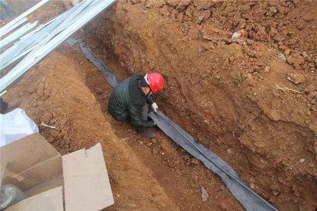 防雷接地选择镀铜钢接地材料还是石墨基柔性接地体