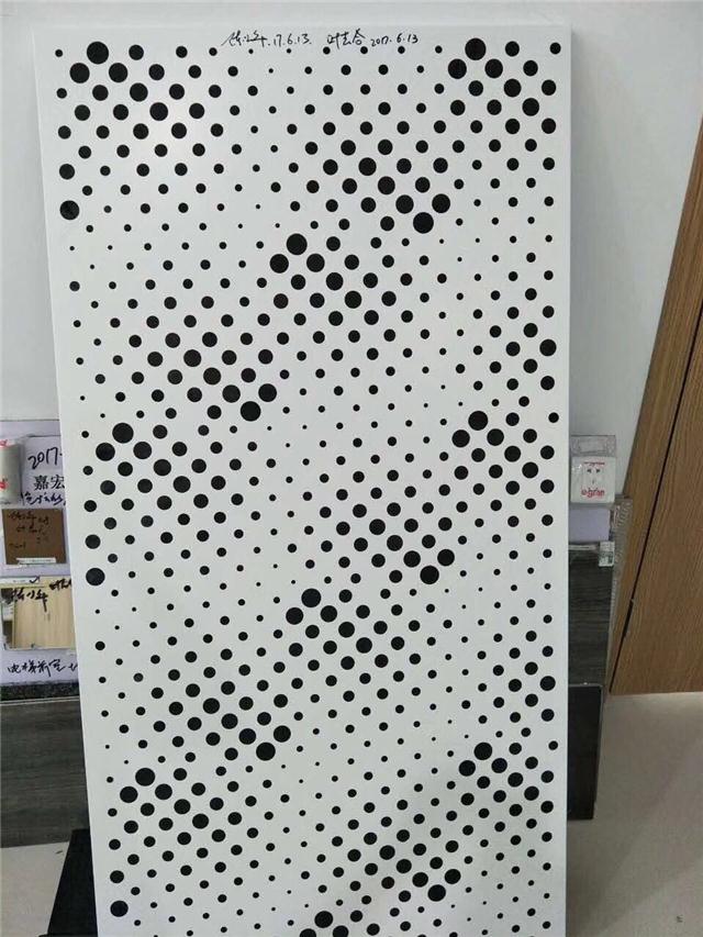 外墙大小孔冲孔铝单板-不规则穿孔铝单板-***烤漆铝板