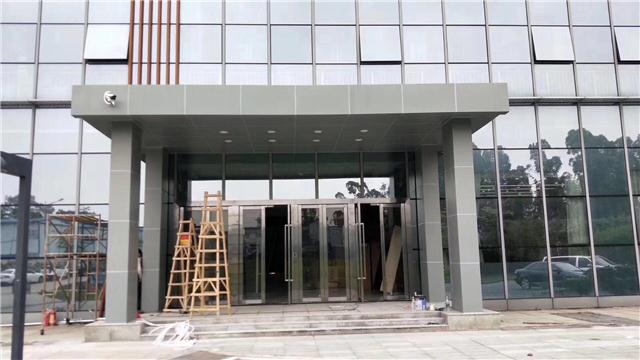 广西北海城市便捷酒店雨棚铝单板-门头飘棚铝单板-遮阳板直销供应