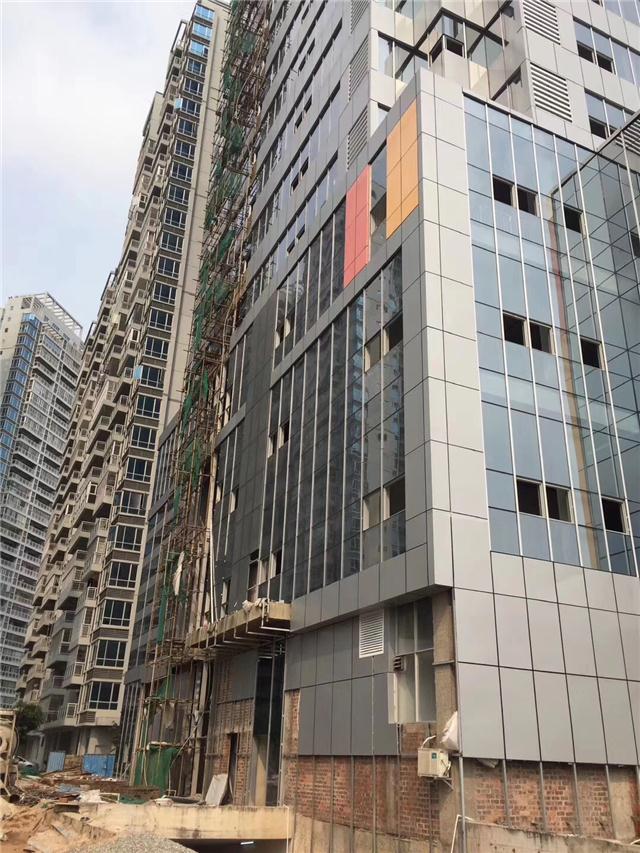 裙楼铝单板,外立面干挂铝板,玻璃组合装饰