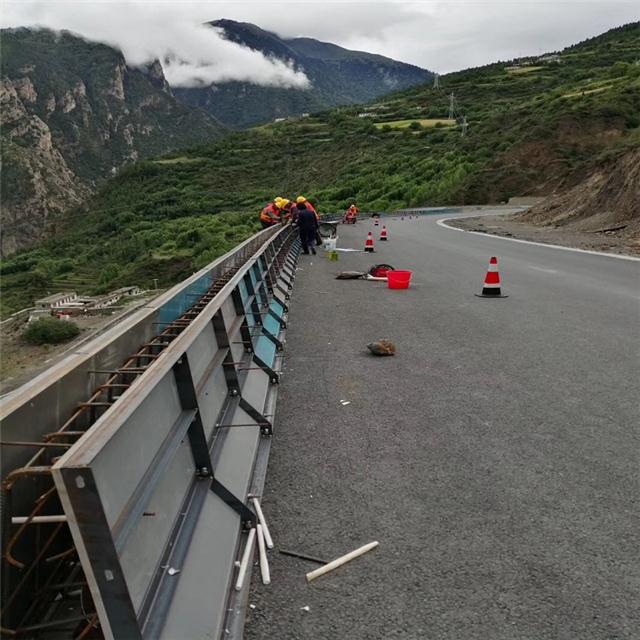 混凝土防撞护栏模板公路防护栏模板