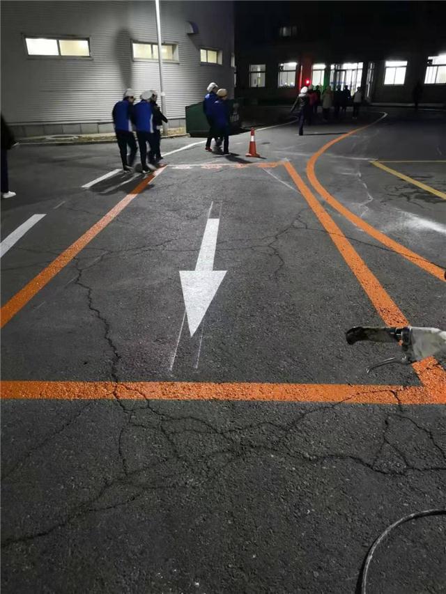 B· B܇λ