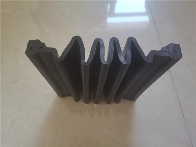 3,采用三元乙丙橡胶(epdm)的伸缩缝装置适用于温度为-40- 60°c