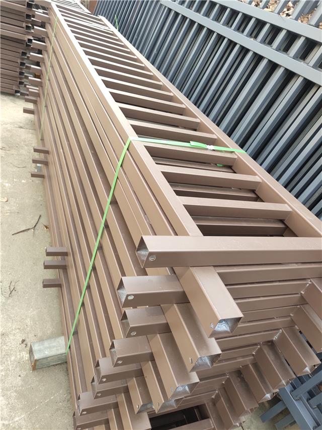 供应无锡锌钢阳台护栏厂 热镀锌栏杆安装定制
