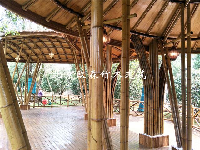 原竹建筑异形竹艺建筑竹棚搭架竹艺花架异形竹艺编制