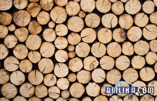 木料减价声中的南方木料市场 方木价钱下调