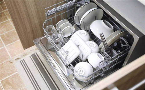 洗碗机普遍难 偏激营销影响行业口碑