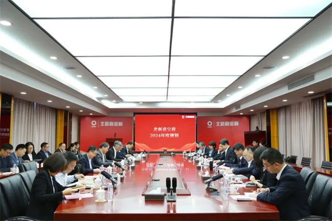  周育先到北新嘉宝莉调研