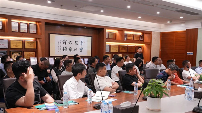 中国建材网