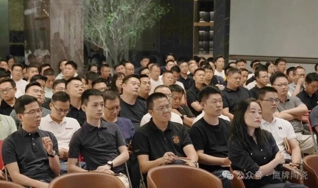 高校图书馆借阅量着落 眼前是浏览方式多元化