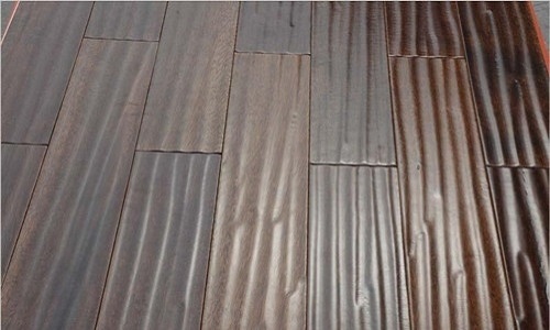  Which is more suitable, wood floor or ceramic tile