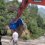 供应挖掘机岩石锯 液压切割机 挖掘机切割机 挖掘机混凝土切割