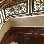 衡水 沙玫瑰金直型楼梯 雕花铜楼梯扶手 美而不俗的装饰效果
